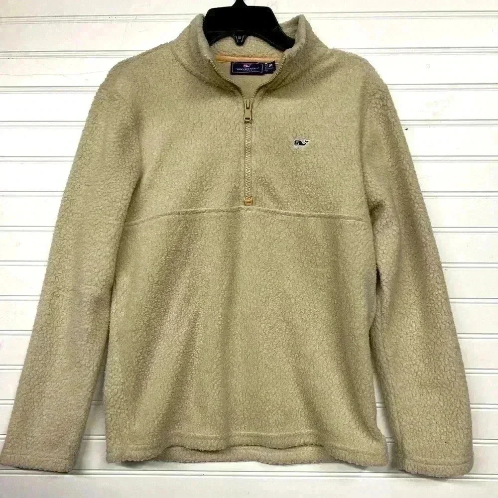 vineyard vines pullover.
